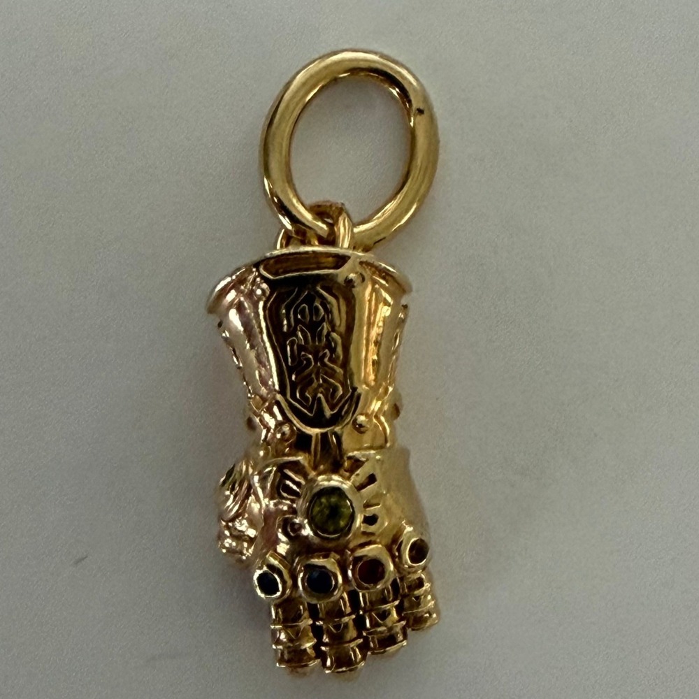 Pandora Marvel Avengers Infinity Gauntlet 14k Gold Plated Dangle Charm 760661C01
